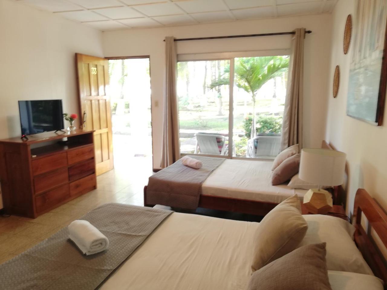 Hotel La Isla Parrita Extérieur photo