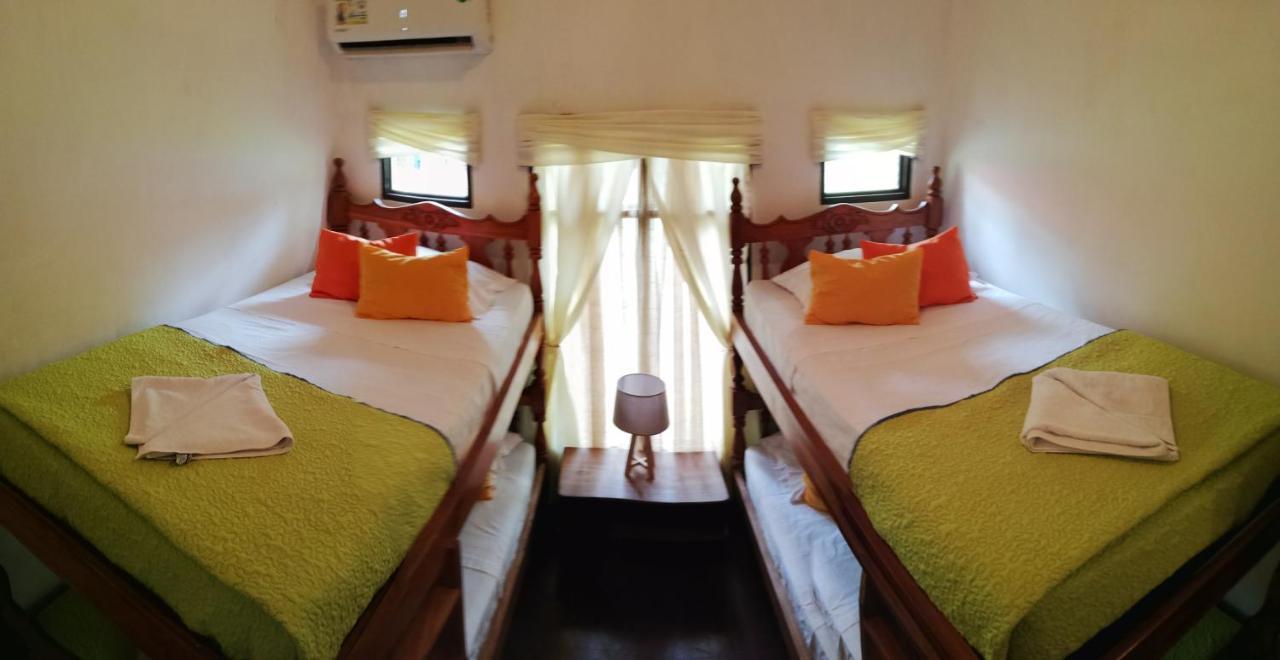 Hotel La Isla Parrita Extérieur photo